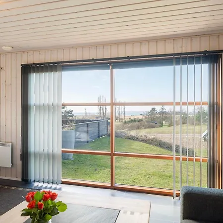 Holiday home Spacious Near Ideal For 10 People Ebeltoft